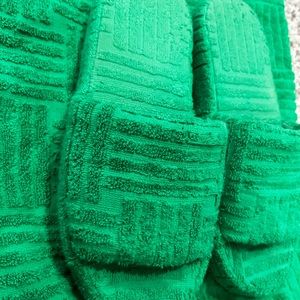 Bottega towel slides